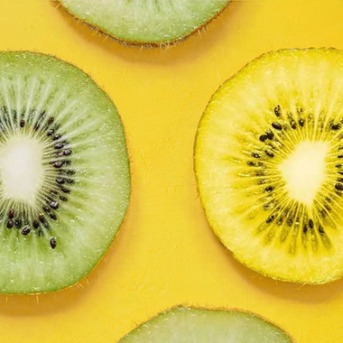Sungold and green kiwifruit