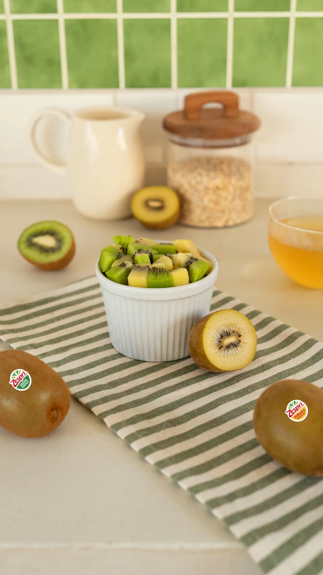 Baked oats au kiwi jaune Zespri™ SunGold™ et au kiwi Zespri™ Green