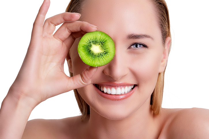 Junior Medewerker Theoretisch Eet je op weg naar een stevigere en jongere huid met Zespri kiwi