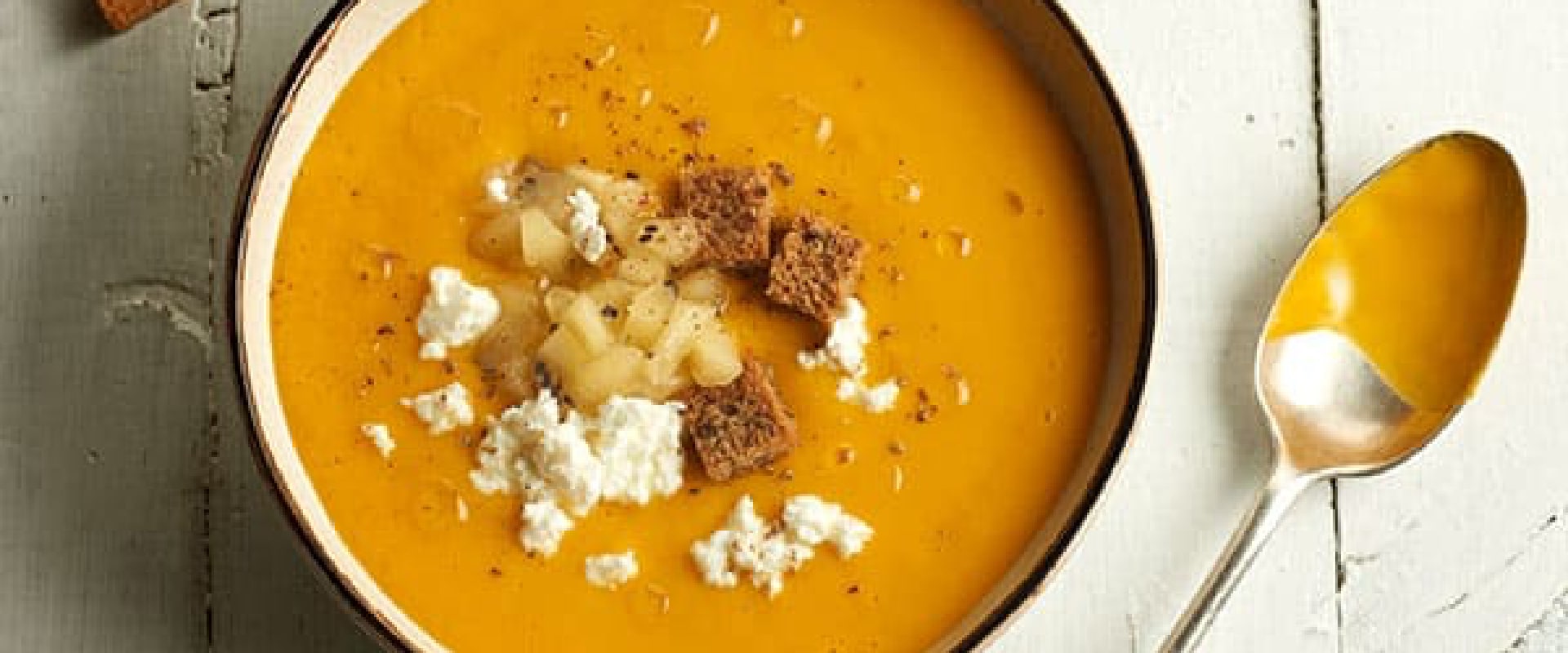 Recipe8_Squash-and-sweet-potato-soup-with-yellow-kiwifruit-thumbnail