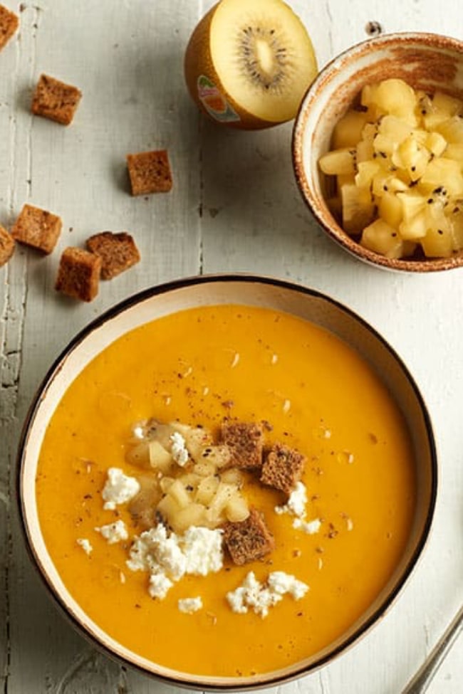 recipe15_Squash-and-sweet-potato-soup-with-yellow-kiwifruit-thumbnail