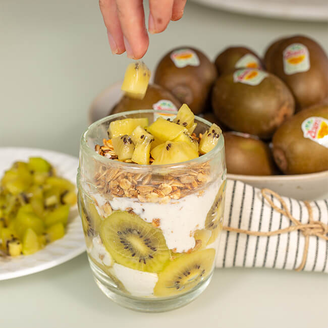 zespri-sungold-kiwifruit-mini-parfait-masthead.jpg