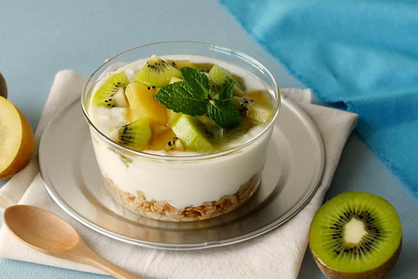 kiwi honey yogurt