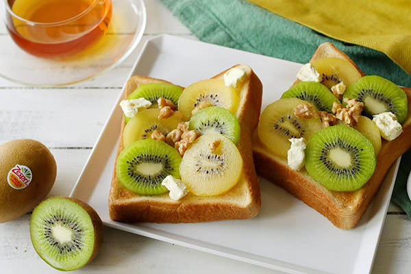 kiwi kurichi honey toast